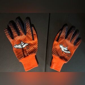 Denver Broncos Gloves